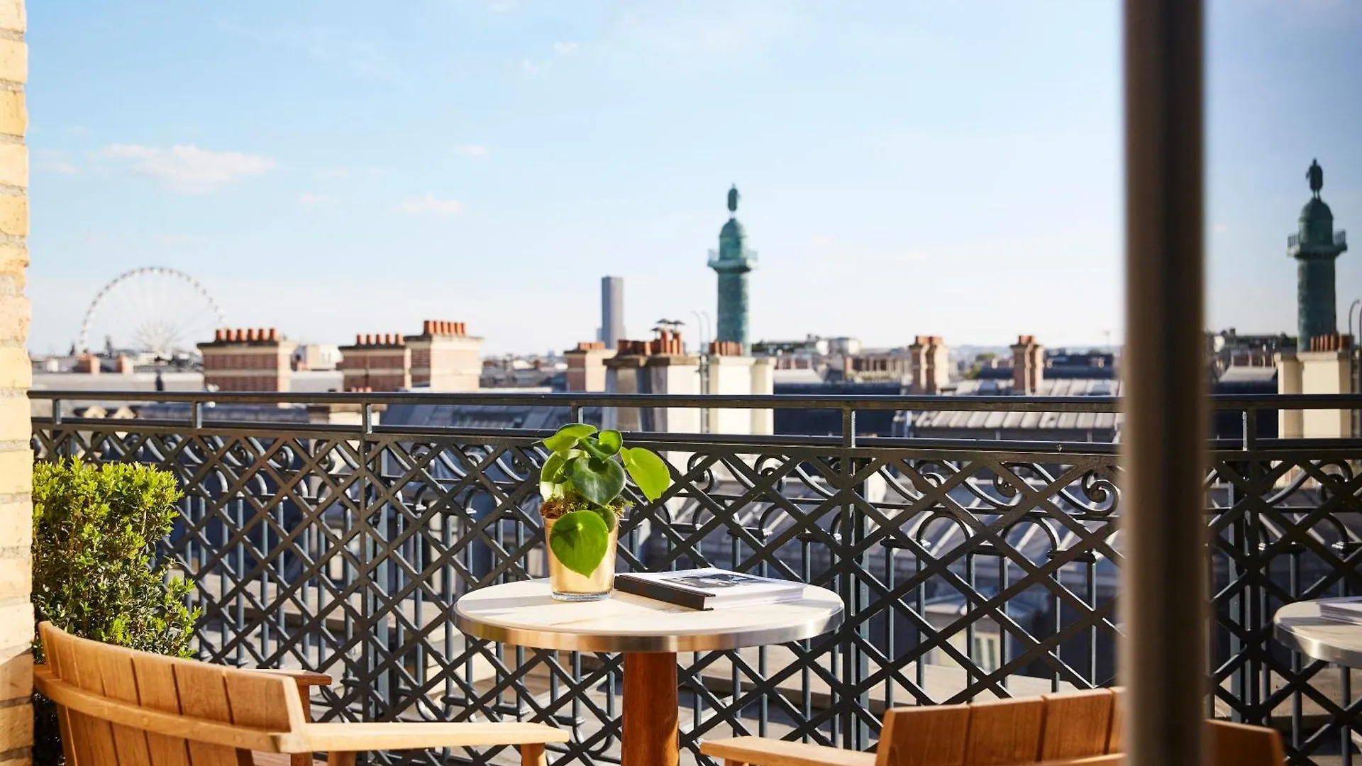 Park Hyatt Paris - Vendome contacts